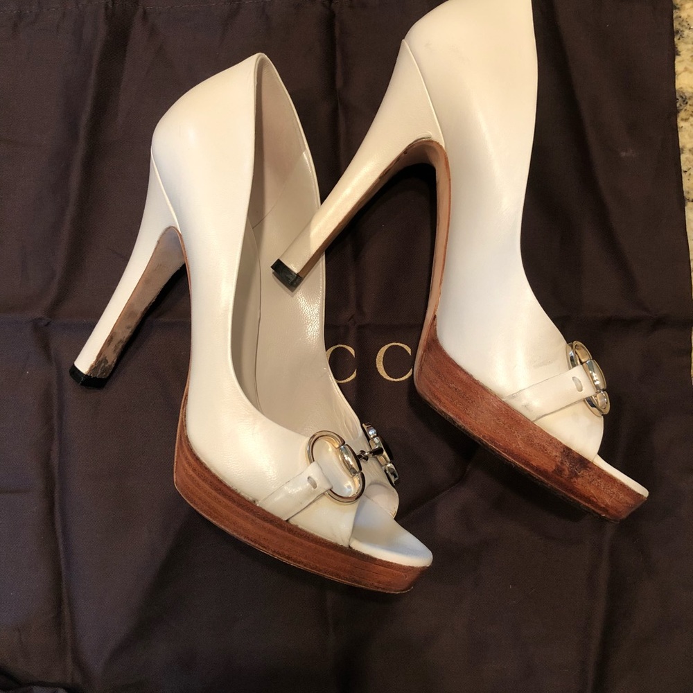 Gucci Shoes - Picture 2 of 4
